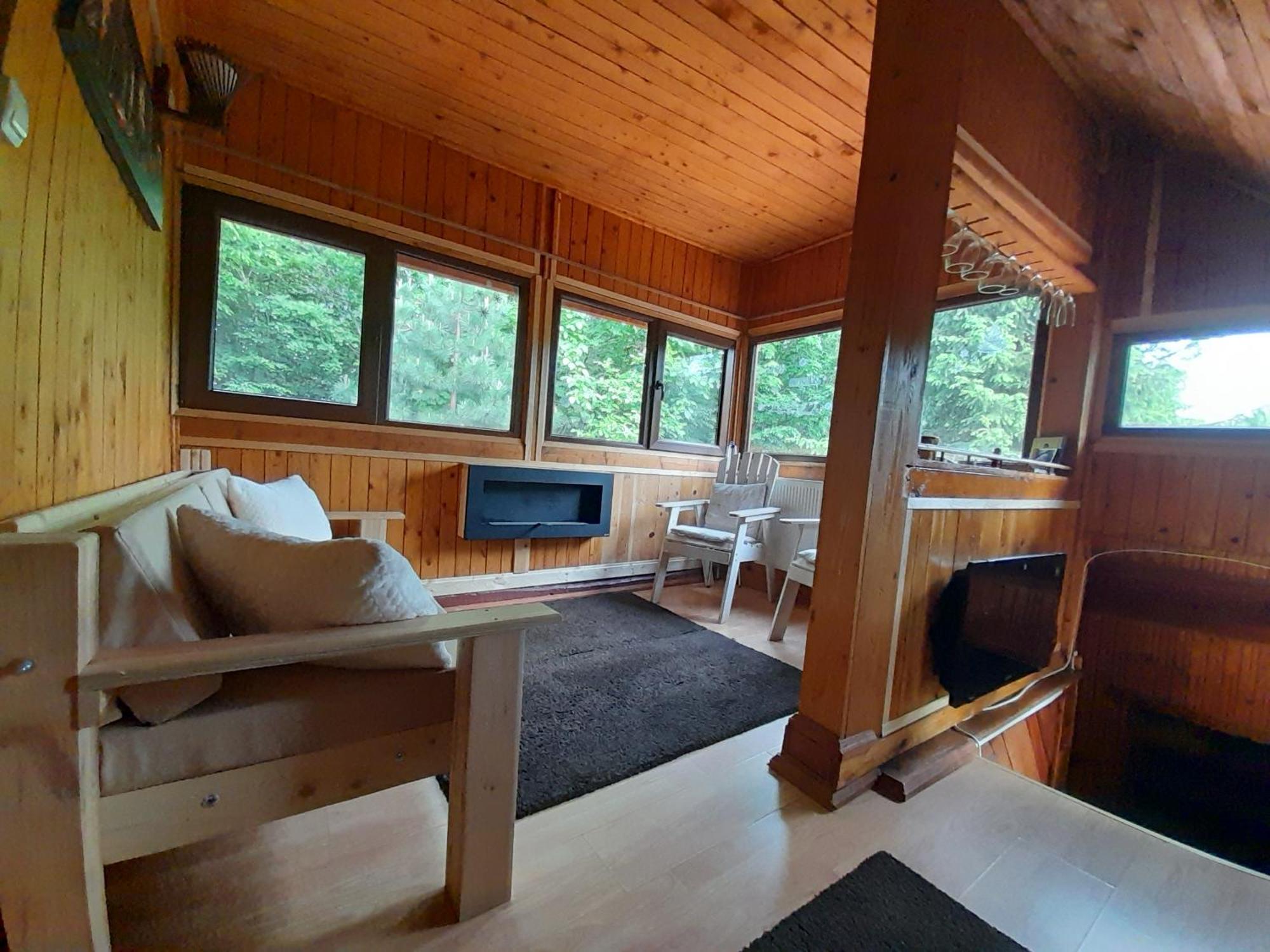 Cabana Din Padurea Valeni Vălenii de Munte エクステリア 写真