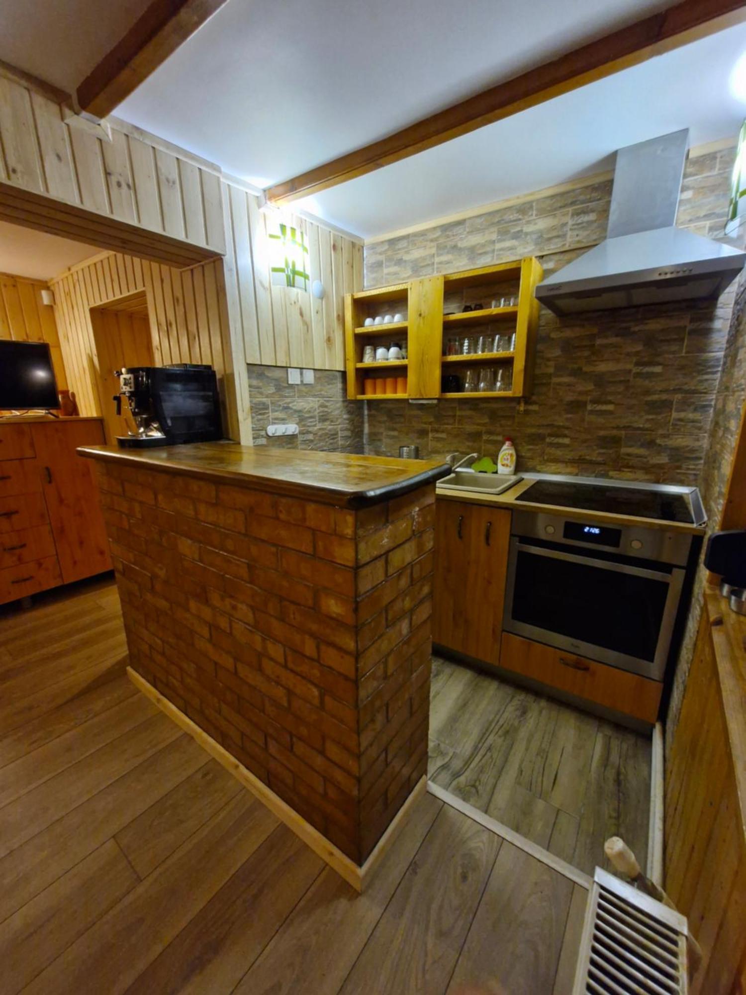Cabana Din Padurea Valeni Vălenii de Munte エクステリア 写真